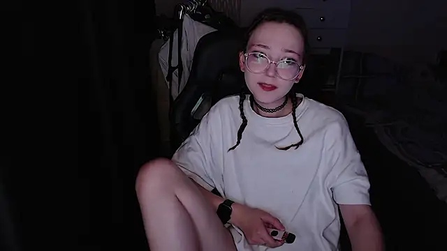 Snapshot of AmeliaKamishiro chatting on November 25, 2025, 1:39 am AmeliaKamishiro online show from November 25, 2025, 1:39 am