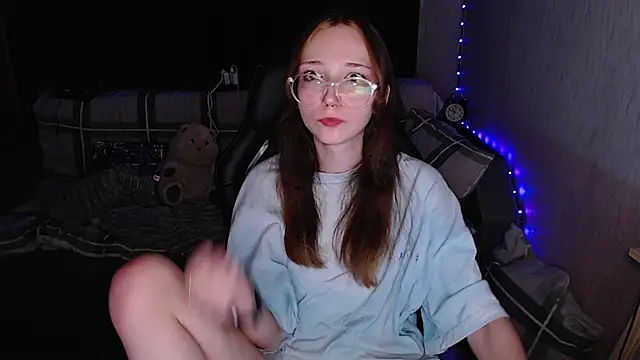 Snapshot of AmeliaKamishiro chatting on October 17, 2025, 10:11 pm AmeliaKamishiro online show from October 17, 2025, 10:11 pm