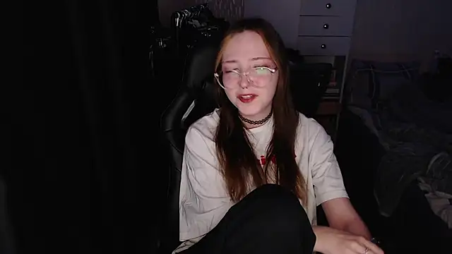 Snapshot of AmeliaKamishiro chatting on November 29, 2025, 9:42 am AmeliaKamishiro online show from November 29, 2025, 9:42 am