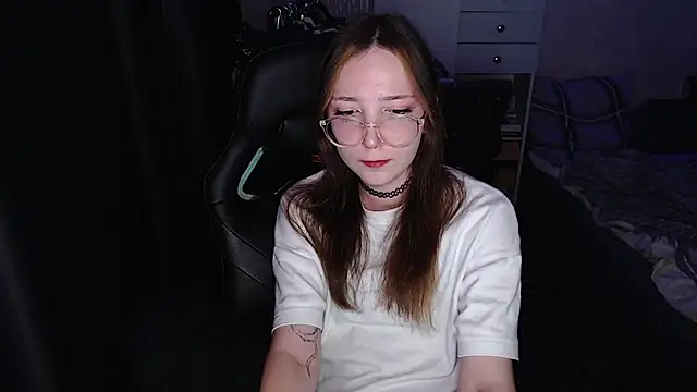 Snapshot of AmeliaKamishiro chatting on November 27, 2025, 9:32 am AmeliaKamishiro online show from November 27, 2025, 9:32 am