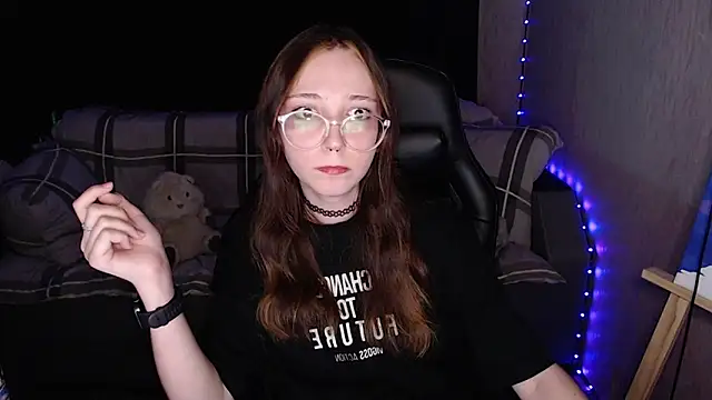 Snapshot of AmeliaKamishiro chatting on October 13, 2025, 9:59 pm AmeliaKamishiro online show from October 13, 2025, 9:59 pm