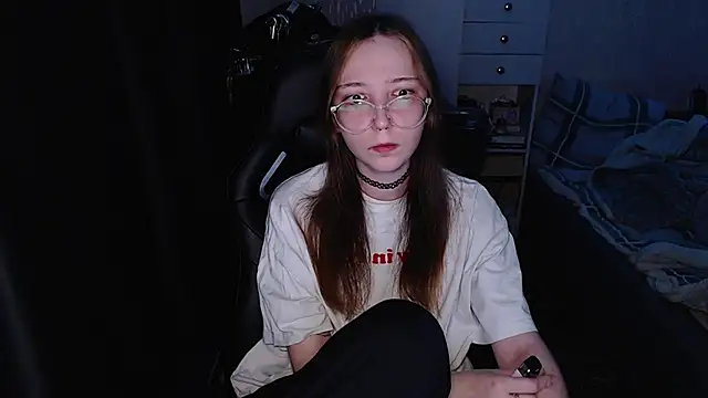 Snapshot of AmeliaKamishiro chatting on November 28, 2025, 4:12 am AmeliaKamishiro online show from November 28, 2025, 4:12 am