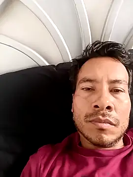 cachorro0527 online show from February 26, 2026, 1:22 pm