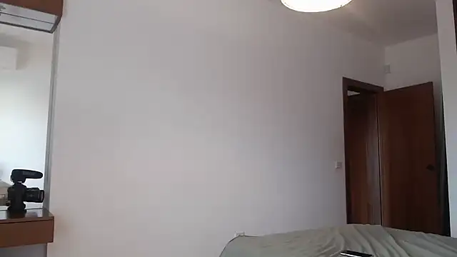 Snapshot of SexyandMarried1 chatting on October 30, 2025, 10:35 am SexyandMarried1 online show from October 30, 2025, 10:35 am