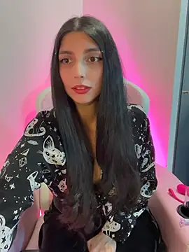 Snapshot of Felicia_smok3 chatting on May 5, 2026, 2:14 am Felicia smok3 online show from May 5, 2026, 2:14 am