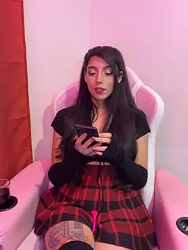 Snapshot of Felicia_smok3 chatting on June 16, 2026, 3:39 am Felicia smok3 online show from June 16, 2026, 3:39 am