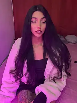 Snapshot of Felicia_smok3 chatting on July 18, 2026, 3:48 am Felicia smok3 online show from July 18, 2026, 3:48 am