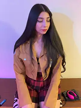 Felicia smok3 online show from October 18, 2025, 4:14 am