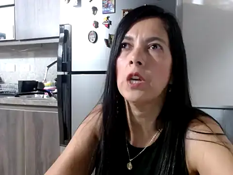 Snapshot of Alexxawinter chatting on September 18, 2025, 3:31 am Alexxawinter online show from September 18, 2025, 3:31 am