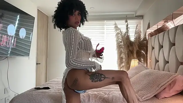 Snapshot of HOT_LADY_777 chatting on July 17, 2026, 3:53 pm HOT LADY 777 online show from July 17, 2026, 3:53 pm