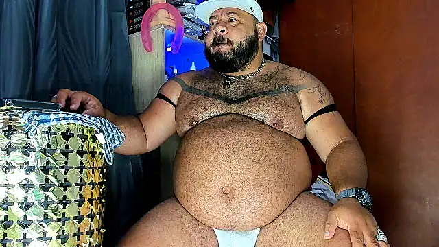 Snapshot of Latino_bigcock chatting on August 4, 2026, 11:31 pm Latino bigcock online show from August 4, 2026, 11:31 pm