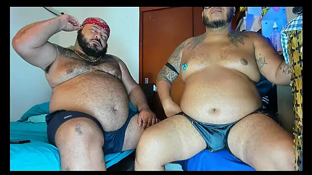 Snapshot of Latino_bigcock chatting on July 26, 2026, 2:29 am Latino bigcock online show from July 26, 2026, 2:29 am