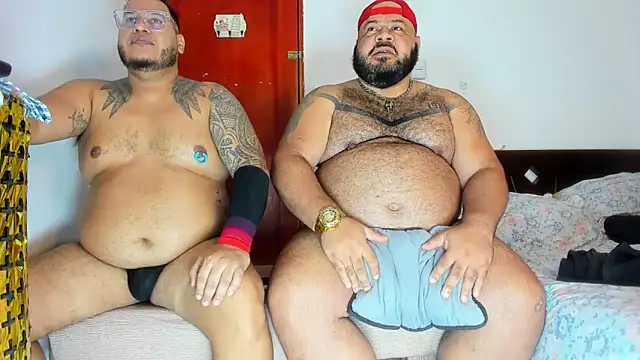 Latino bigcock online show from February 19, 2026, 12:18 am