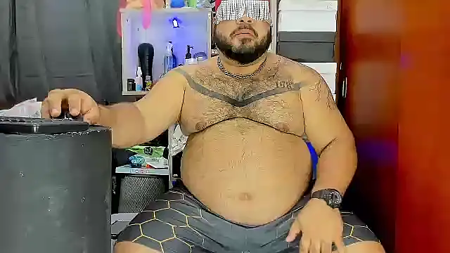 Latino bigcock online show from February 27, 2025, 6:24 am