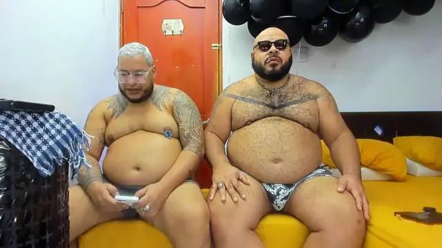 Snapshot of Latino_bigcock chatting on November 9, 2025, 10:03 pm Latino bigcock online show from November 9, 2025, 10:03 pm