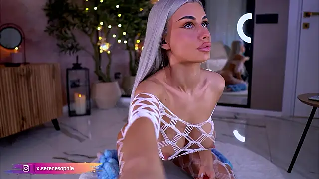 Snapshot of Serene_Sophiex chatting on February 18, 2026, 9:55 pm Serene Sophiex online show from February 18, 2026, 9:55 pm