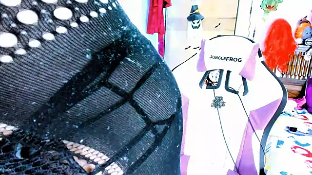 SofiaOlivares online show from October 11, 2025, 10:44 pm