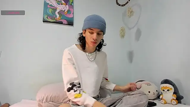 Snapshot of imcoltonalvin chatting on January 28, 2025, 3:15 am imcoltonalvin online show from January 28, 2025, 3:15 am