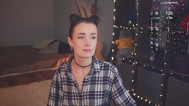 bananya kitty online show from March 18, 2025, 1:35 am