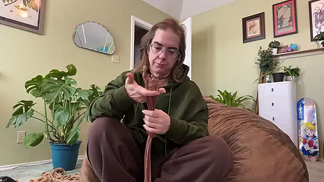 Linzy 19 online show from February 3, 2026, 4:01 pm