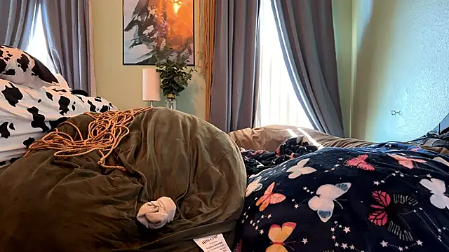 Linzy 19 online show from February 27, 2026, 7:14 pm