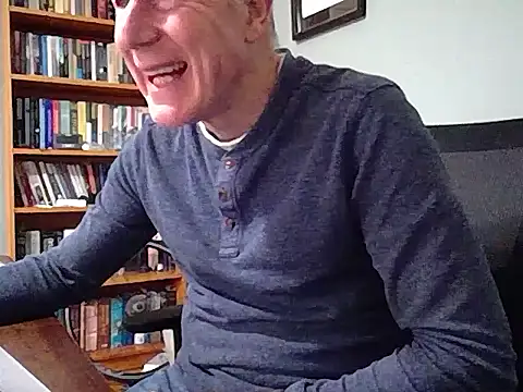jiggy77777 online show from May 7, 2026, 2:49 am