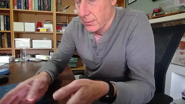 Snapshot of jiggy77777 chatting on October 9, 2025, 2:56 am jiggy77777 online show from October 9, 2025, 2:56 am