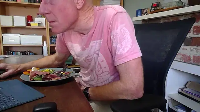 Snapshot of jiggy77777 chatting on October 15, 2025, 1:59 am jiggy77777 online show from October 15, 2025, 1:59 am