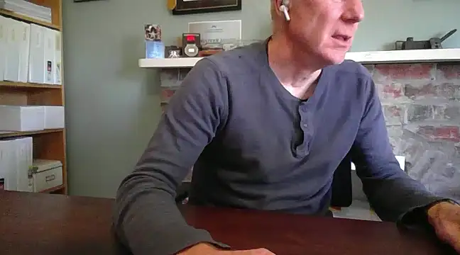 Snapshot of jiggy77777 chatting on December 10, 2024, 1:43 am jiggy77777 online show from December 10, 2024, 1:43 am