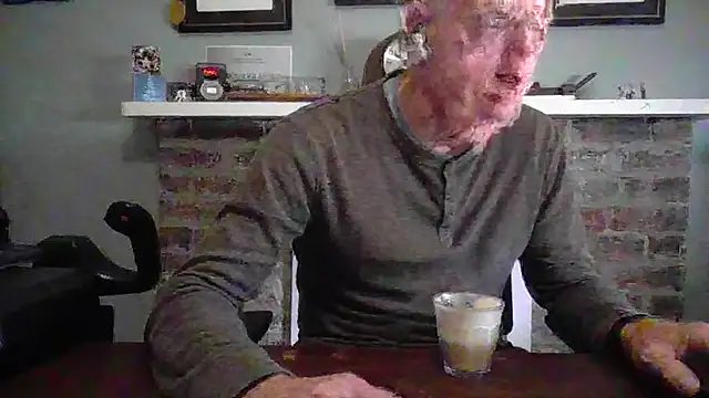 Snapshot of jiggy77777 chatting on January 1, 2025, 10:13 pm jiggy77777 online show from January 1, 2025, 10:13 pm