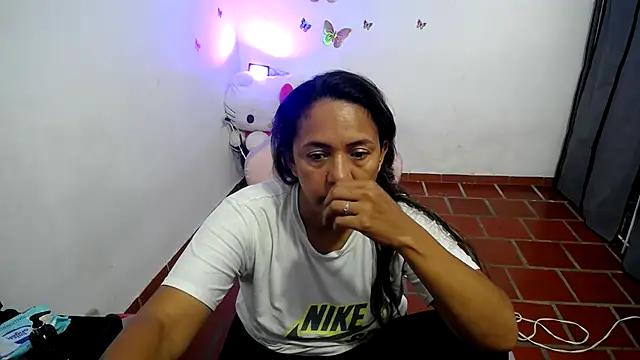 daleska ayala 1 online show from April 29, 2026, 8:26 pm