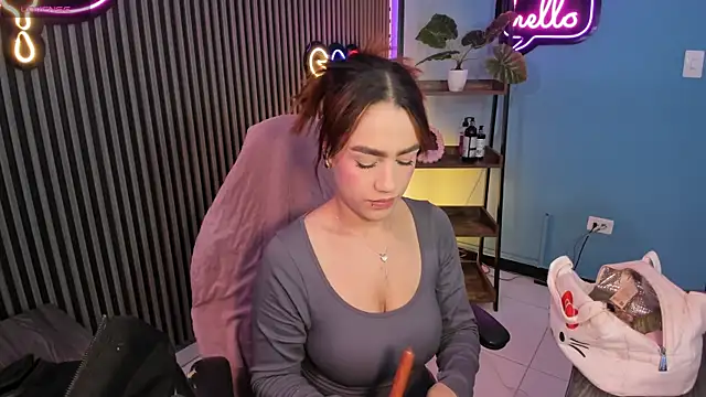 Snapshot of emily_roberts1 chatting on October 30, 2025, 4:22 am emily roberts1 online show from October 30, 2025, 4:22 am