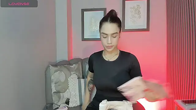 Snapshot of emily_roberts1 chatting on September 30, 2025, 1:06 pm emily roberts1 online show from September 30, 2025, 1:06 pm