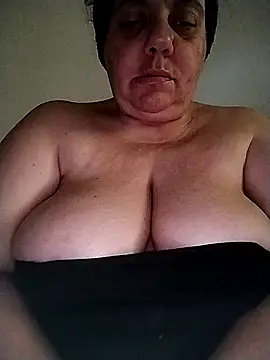 BustyBabyOfficial online show from November 16, 2025, 2:22 pm