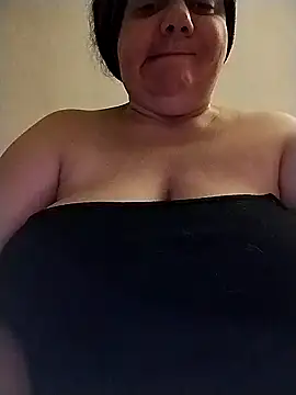 BustyBabyOfficial online show from November 4, 2025, 11:52 pm