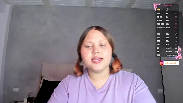 Snapshot of YuliCardona_ chatting on June 28, 2026, 9:10 pm YuliCardona online show from June 28, 2026, 9:10 pm