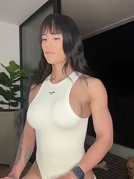 Helenbronwx online show from December 31, 2024, 12:00 am