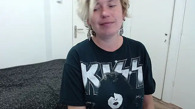 cumfun online show from October 12, 2025, 5:36 pm