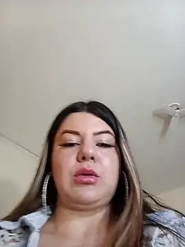 Snapshot of Karla_Rodriguezx chatting on November 4, 2025, 12:53 pm Karla Rodriguezx online show from November 4, 2025, 12:53 pm