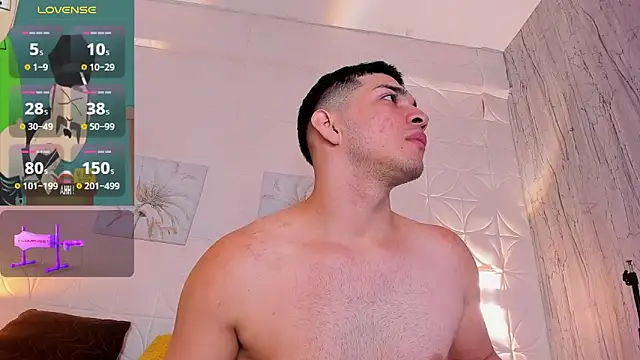 Snapshot of JUANDIAMONDS98 chatting on November 11, 2025, 1:28 pm JUANDIAMONDS98 online show from November 11, 2025, 1:28 pm