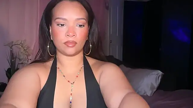 Snapshot of SashaEstrella chatting on June 17, 2026, 6:24 am SashaEstrella online show from June 17, 2026, 6:24 am