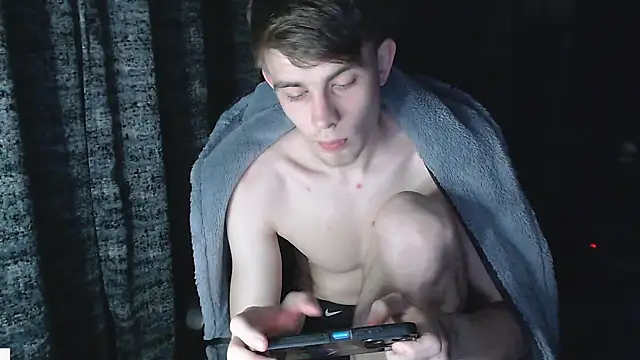 Student Oliver online show from November 21, 2025, 6:07 pm