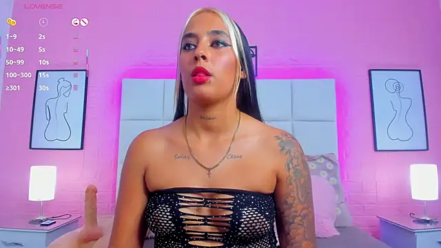 Snapshot of charlotte_kisss chatting on June 28, 2026, 1:01 am charlotte kisss online show from June 28, 2026, 1:01 am