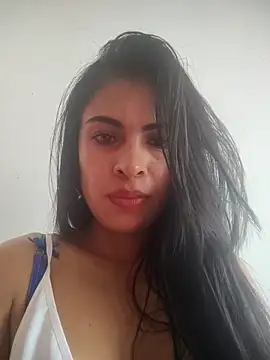 Astrid-- online show from December 19, 2025, 7:38 pm