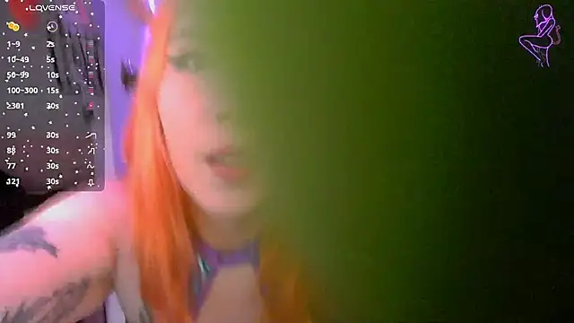 Snapshot of ValentinaMiller_ chatting on October 14, 2025, 5:02 pm ValentinaMiller online show from October 14, 2025, 5:02 pm