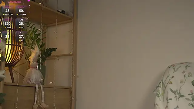 Snapshot of HelloHodge chatting on March 17, 2026, 4:54 pm HelloHodge online show from March 17, 2026, 4:54 pm