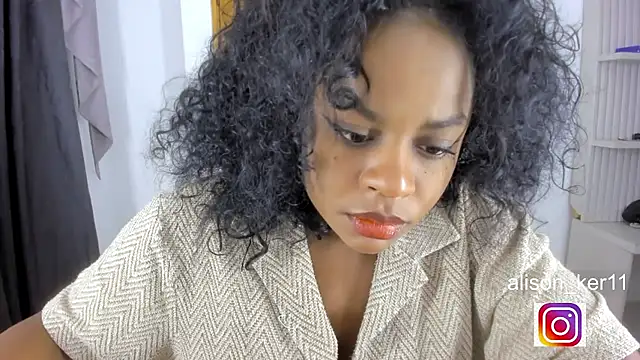 alison-ker3 online show from May 10, 2026, 8:51 am