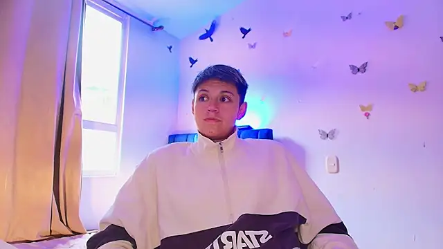 9 Fernanda 9 online show from December 4, 2025, 2:05 pm