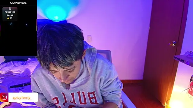 9 Fernanda 9 online show from December 15, 2025, 3:56 am