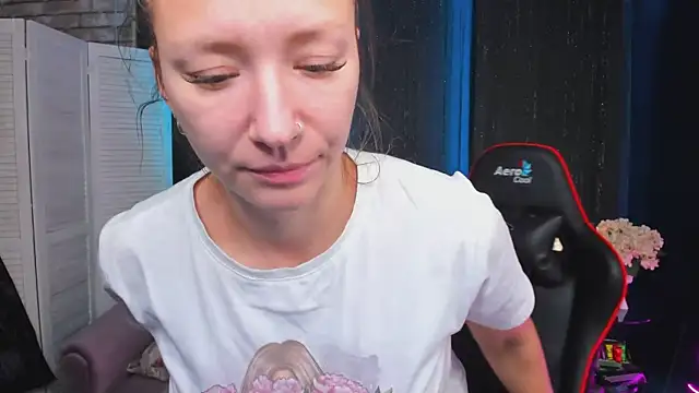 Snapshot of SarahCoksss chatting on November 14, 2025, 12:36 am SarahCoksss online show from November 14, 2025, 12:36 am